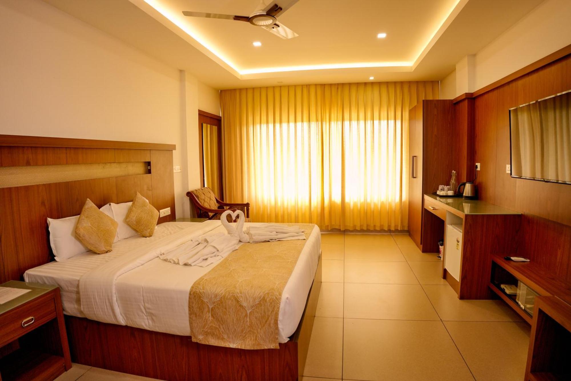 The Lake View Munnar Exterior photo