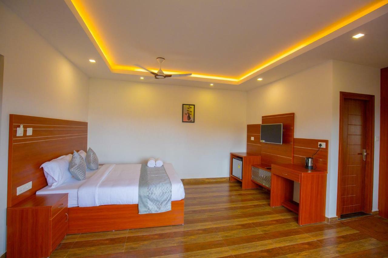 The Lake View Munnar Exterior photo